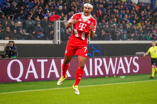 Italy Football UEFA Champions League 2025 2026, Round of 16 Atalanta Bergamo vs FC Bayern Munich New Balance Arena Bergamo Goal and goal celebration to 0 2 by Serge Gnabry FC Bayern Munich, 7 Joy, emotions, jubilation Copyright: xJOERANxSTEINSIEKx