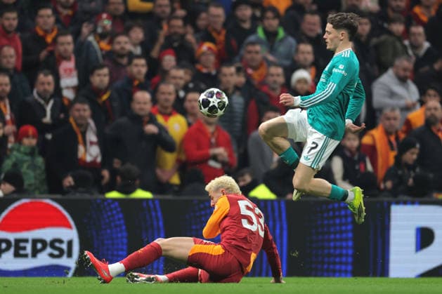 2026-03-10 Galatasaray SK v Liverpool FC - UEFA Champions League 2025 26 Round of 16 First Leg ISTANBUL, TURKEY - MARCH 10: Baris Yilmaz of Galatasaray SK, Florian Wirtz of Liverpool FC during the UEFA Champions League 2025 26 Round of 16 First Leg match between Galatasaray SK and Liverpool FC at Ali Sami Yen Spor Kompleksi on March 10, 2026 in Istanbul, Turkey. (Photo by BSR Agency) Istanbul Turkey Content not available for redistribution in The Netherlands directly or indirectly through any third parties. Copyright: xBSRxAgencyx