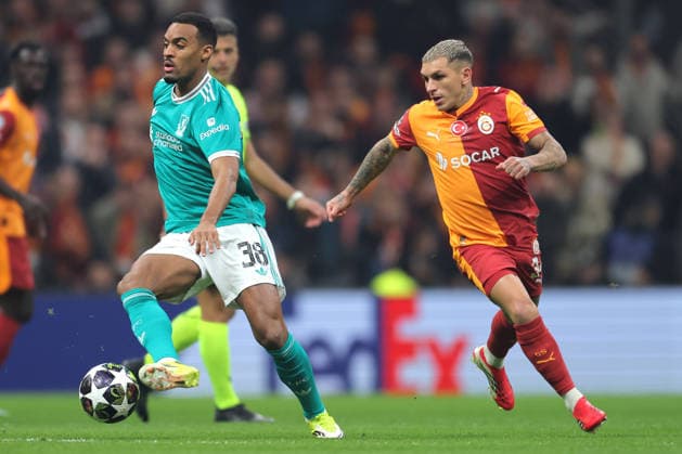 2026-03-10 Galatasaray SK v Liverpool FC - UEFA Champions League 2025 26 Round of 16 First Leg ISTANBUL, TURKEY - MARCH 10: Ryan Gravenberch of Liverpool FC, Lucas Torreira of Galatasaray SK during the UEFA Champions League 2025 26 Round of 16 First Leg match between Galatasaray SK and Liverpool FC at Ali Sami Yen Spor Kompleksi on March 10, 2026 in Istanbul, Turkey. (Photo by BSR Agency) Istanbul Turkey Content not available for redistribution in The Netherlands directly or indirectly through any third parties. Copyright: xBSRxAgencyx