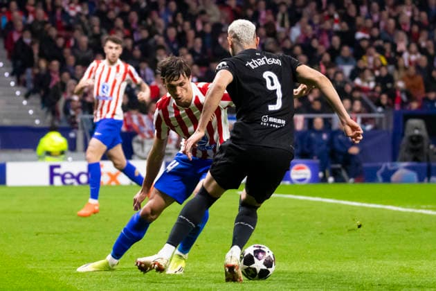Atletico de Madrid v Tottenham Hotspur FC UEFA Champions League 2025 26 Round of 16 Atletico de Madrid v Tottenham Hotspur FC UEFA Champions League 2025 26 Round of 16 First Leg match Robin Le Normand player of Atletico de Madrid and Richardlison during the UEFA Champions League 2025 26 Round of 16 First Leg match between Atletico de Madrid and Tottenham Hotspur FC at Estadio Riyadh Air Metropolitano on March 10, 2026 in Madrid, Spain Madrid Madrid Madrid Spain Copyright: xALEJANDROxMATIASx