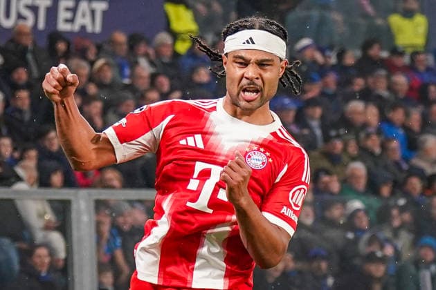 Italy Football UEFA Champions League 2025 2026, Round of 16 Atalanta Bergamo vs FC Bayern Munich New Balance Arena Bergamo Goal and goal celebration to 0 2 by Serge Gnabry FC Bayern Munich, 7 joy, emotion, cheering, facial expression, facial expression, emotion Copyright: xJOERANxSTEINSIEKx