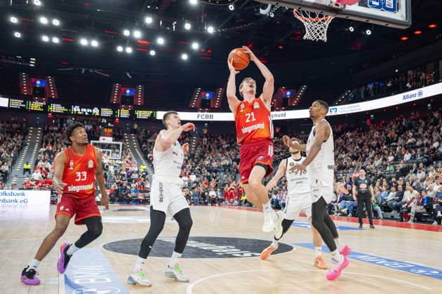 David McCormack 33 FC Bayern Basketball , Justus Hollatz 21 FC Bayern Basketball , FC Bayern Basketball vs Basketball Loewen Braunschweig, BBL, 25 Matchday, 10 03 2026 Munich Bavaria Germany Copyright: xkolbert-press UlrichxGamelx
