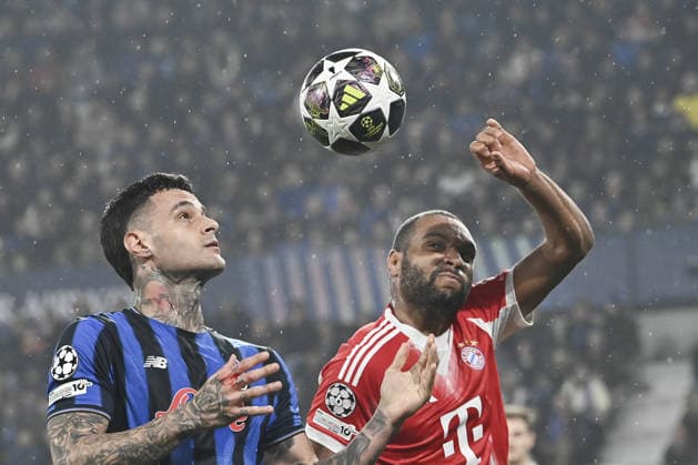 Atalanta v Bayern Munchen - UEFA Champions League BERGAMO, ITALY - MARCH 10: Gianluca Scamacca (R), of Atalanta, and Jonathan Tah (R), of Bayern Munchen, fight for the ball during the UEFA Champions League round of 16 first leg football match between Atalanta and Bayern Munchen at the Stadio di Bergamo, Italy, on March 10, 2026. Isabella Bonotto Anadolu Bergamo Italy. Editorial use only. Please get in touch for any other usage.  Copyright: x2026xAnadoluxIsabellaxBonottox