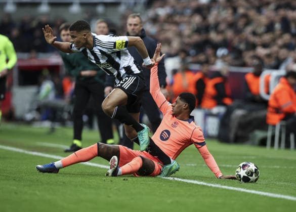 Newcastle v Barcelona, UEFA Champions League, Round of 16, 1st leg 10.03.26 Newcastle v Barcelona, UEFA Champions League, Round of 16, 1st leg Bradley Ormesher The Times Marcus Rashford Of Barcelona and Malick Thiaw of Newcastle United  Copyright: xBradleyxOrmesherx NINTCHDBPICT001065618783