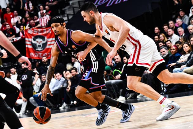BASKET : Paris Basketball vs Olympiakos - Euroligue - JournÃ e 30 - 10 03 26 Justin Robinson (Paris Basketball) ParisFrance  Copyright: xBaptistexAutissierx