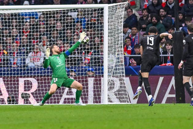 March 10, 2026, Madrid, Madrid, Spain: DOMINIC SOLANKE of Tottenham Hotspur FC shoots for goal during the Champions League round of 16 match between ATLETICO DE MADRID and TOTTENHAM HOTSPUR, held on March 10, 2026, at the Riyadh Air Metropolitano, Madrid, Spain. ATLETICO DE MADRID Vs TOTTENHAM HOTSPUR Champions League Match, Season 25 26 (03 10 26) - ZUMAc312 20260310_zsp_c312_080 Copyright: xOscarxManuelxSanchezx