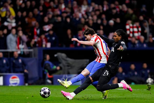 UEFA champions league - Atletico de Madrid vs Tottenham Hotspur MADRID,SPAIN - 10 March:Julian Alvarez of Atletico de Madrid scores a goal during UEFA champions league 2025 26 Round of 16 first leg match between Atletico de Madrid and Tottenham Hotspur at Riyadh Air Metropolitano Stadium. (Photo by Guille Martinez f22photo) Madrid Riyadh Air Metropolitano Stadium Spain Copyright: xGuillermoxMartinezx
