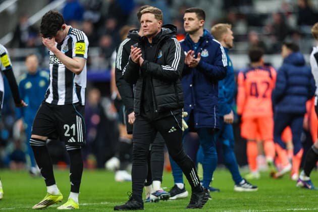 Newcastle United v Barcelona, UEFA Champions League A dejected Tino Livramento Of Newcastle United as Newcastle United Manager Eddie Howe applauds the fans during the Newcastle United v Barcelona UEFA Champions League Round of 16 First Leg match at St. James Park, Newcastle Upon Tyne, England on 10 March 2026 Credit: Lee Keuneke Every Second Media Editorial use only. All images are copyright Every Second Media Limited. No images may be reproduced without prior permission. Copyright: xIMAGO EveryxSecondxMediax ESM-1851-0069 LeexKeunekex xEveryxSecondxMediax