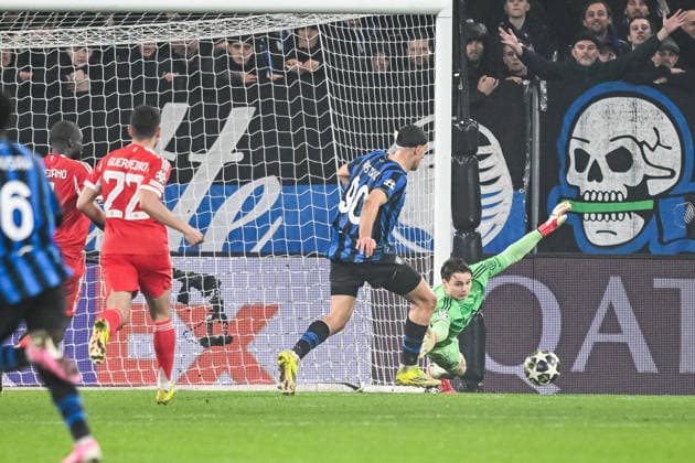 Nikola Krst Atalanta BC and goalkeeper Jonas Urbig FC Bayern München battle for the ball during the UEFA Champions League 2025 26 Round of 16 First Leg match between Atalanta BC and FC Bayern München at Stadio di Bergamo on March 10, 2026 in Bergamo, Italy Photo by Harry Langer DeFodi Images