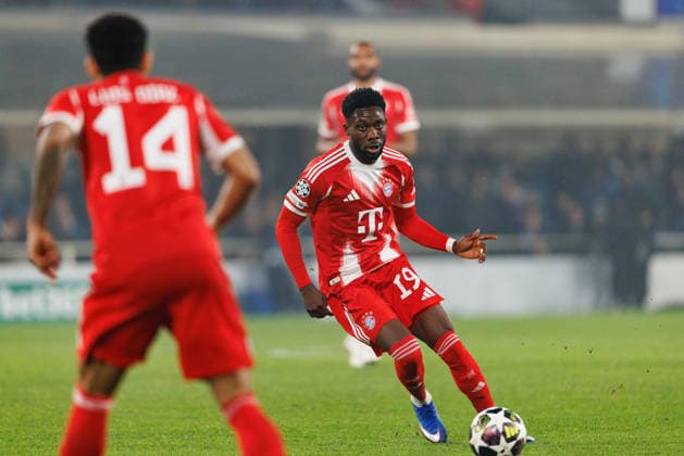 Alphonso Davies seen during Champions League Round of 16 game between teams of Atalanta Bergamo and Bayern Munchen (Maciej Rogowski Ball Raw Images) Bergamo Estadio Atleti Azzurri d Italia Italy Copyright: xMaciejxRogowskix maciejrogowski_atalanta_bayern_2526_ROG6691