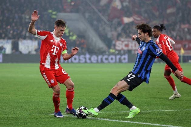 Atalanta B.C. v F.C. Bayern Munich, UEFA Champions League, Bergamo, Italy Bergamo, Italy. 10th, March 2026. Joshua Kimmich (6) of of FC Bayern Munchen and Lorenzo Bernasconi (47) of Atalanta seen during the UEFA Champions League match between Atalanta B.C. and F.C. Bayern Munich at New Balance Arena in Bergamo. Italy, Bergamo  Copyright: xGonzalesxPhoto StefanoxNicolix
