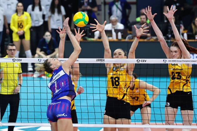 Attack of Elena PIETRINI (VeroVolley Milano) during Quarter Final CEV Champions League Women 2026 match between Numia VeroVolley Milano and VakifBank Istanbul at Allianz Cloud, Milan, Italy on March 10, 2026& x9; during Numia Vero Volley Milano vs VakifBank Istanbul, CEV Champions League Women volleyball match in Milan, Italy, March 10 2026  Copyright: xValerioxOrigo IPAxSportx xipa-agency.netx xx IPA_72688710 IPA_Agency_IPA72688710