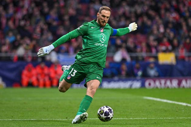 March 11, 2026, Madrid, Madrid, Spain: JAN OBLAK of Atletico de Madrid kicks the ball during the Champions League round of 16 match between ATLETICO DE MADRID and TOTTENHAM HOTSPUR, held on March 10, 2026, at the Riyadh Air Metropolitano, Madrid, Spain. Madrid Spain - ZUMAc312 20260311_zsp_c312_046 Copyright: xOscarxManuelxSanchezx