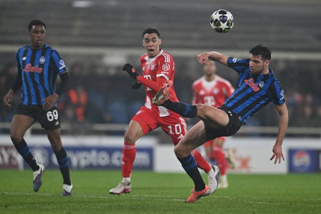 CALCIO - UEFA Champions League - Atalanta BC vs FC Bayern Munchen Jamal Musiala of F.C. Bayern Munchen and Berat Djimsiti of Atalanta B.C. is in action during in action during the UEFA Champions League 2025 26 League Round of 16 First Leg match between Atalanta B.C. v Bayern Munchen at the Bergamo Stadium on March 10, 2026 in Bergamo, Italy. Bergamo Italy  Copyright: xIPAxSport ABACAx