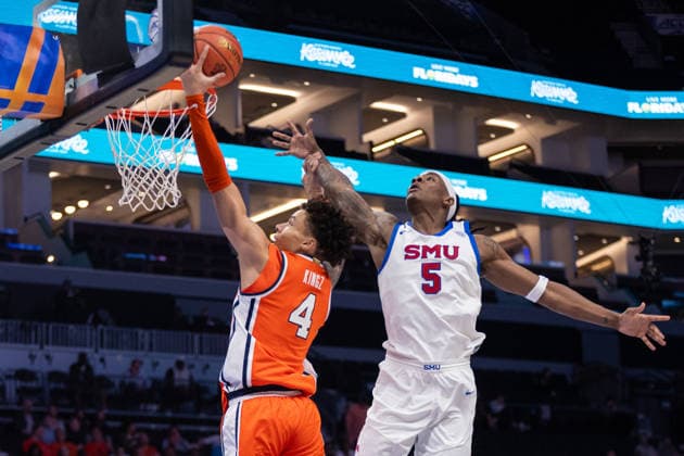 March 10, 2026: Syracuse Orange guard Nate Kingz (4) goes to the basket against SMU Mustangs guard Jaron Pierre Jr. (5) during the first half of the 2025 ACC Men s Baskeetball Championship at Spectrum Center in Charlotte, NC. ( ) Charlotte United States - ZUMAc04_ 20260310_zma_c04_157 Copyright: xScottxKinserx