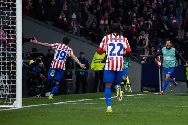 UCL: Atletico de Madrid vs Tottenham Julian Ãlvarez (19) of AtlÃ tico de Madrid celebrates a goal during the UEFA Champions League match between AtlÃ tico de Madrid and Tottenham Hotspur at the Metropolitano Stadium. MADRID SPAIN Copyright: xDavidxCanalesx xSOPAxImagesx DCUCLATMTOT260310(40)