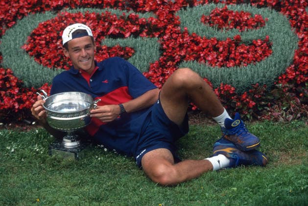 Gustavo Kuerten-Three-time French Open singles champion (1997, 2000, 2001). 