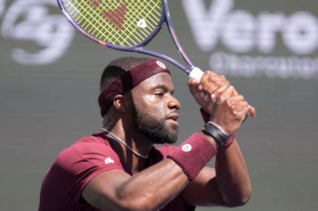 March 10, 2026, Indian Wells, California, USA: FRANCES TIAFOE of the United States hits a forehand against Alexander Zverev of Germany during their round of 16 match at the BNP Paribas Open at Indian Wells Tennis Garden on March 10, 2026 in Indian Wells, CA. Indian Wells USA - ZUMAl140 20260310_aap_l140_013 Copyright: xShelleyxLiptonx