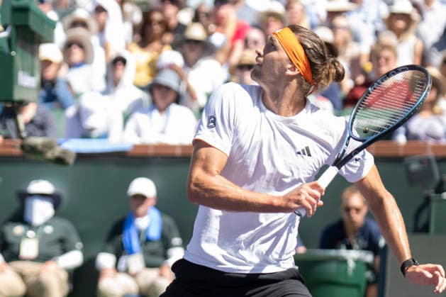 March 10, 2026, Indian Wells, California, USA: ALEXANDER ZVEREV of Germany prepares to hit a backhand volley against Frances Tiafoe of the United States during their round of 16 match at the BNP Paribas Open at Indian Wells Tennis Garden on March 10, 2026 in Indian Wells, CA. Indian Wells USA - ZUMAl140 20260310_aap_l140_020 Copyright: xShelleyxLiptonx