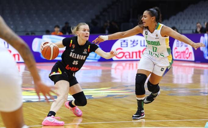 Belgium s Julie Vanloo fights for the ball during a basket game between Brazil and Belgium s national team, Nationalteam Belgian Cats, in Wuhan, China, on Wednesday 11 March 2026, the first day (of 5) of the qualifications phase for the World Cup Basket tournament. NIKOLAxKRSTIC  x167124908x