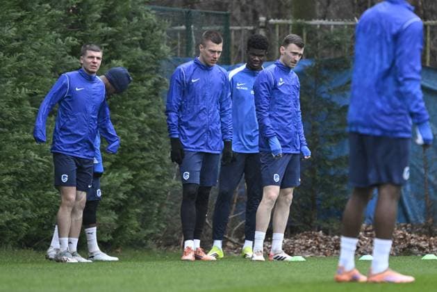 Genk s Daan Heymans and Genk s Bryan Heynen pictured during a training session of Belgian soccer team KRC Genk, Wednesday 11 March 2026 in Genk. The team is preparing for tomorrow s match against German Freiburg, the first leg of the 1 16 Finals of the UEFA Europa League tournament. TOM GOYVAERTS TomxGoyvaerts  x167125468x