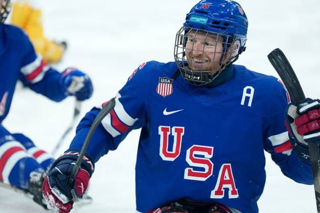 (260311) -- MILAN, March 11, 2026 -- Declan Farmer of the United States celebrates his goal during the Para Ice hockey, Eishockey preliminary round match of Group A between the United States and China at the Milan-Cortina 2026 Paralympic Winter games, Winterspiele,Spiele, Summer games in Milan, Italy, March 10, 2026. ) (SP)ITALY-MILAN-PARALYMPIC WINTER GAMES-PARA ICE HOCKEY-USA VS CHINA LixJing 