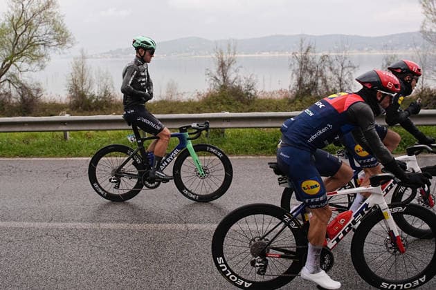 Group on Lake Tresimeno during the 221-kilometer Stage 3 of the Tirreno-Adriatico cycling race from Cortona to Magliano de™ Marsi - Italy - Wednesday, March 11, 2026. - cycling .  Copyright: xMarcoxAlpozzi LaPressex