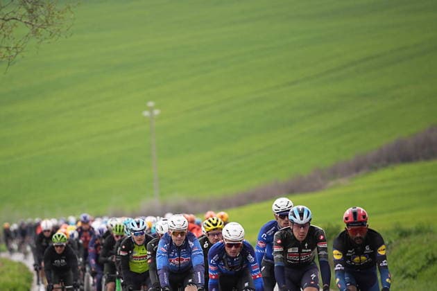 The pack rides during the 221-kilometer Stage 3 of the Tirreno-Adriatico cycling race from Cortona to Magliano de™ Marsi - Italy - Wednesday, March 11, 2026. - cycling .  Copyright: xMarcoxAlpozzi LaPressex