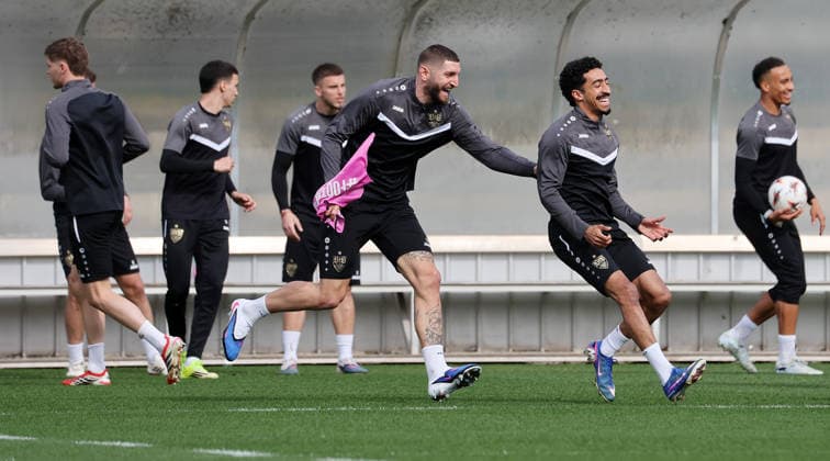 1103 2026, Germany, Stuttgart, Football VfB Stuttgart training, front from left Jeff Chabot catches Tiago Tomas In accordance with the regulations of the DFL German Football League, it is prohibited to use or have used photographs taken in the stadium and or of the match in the form of sequential images and or video-like photo series