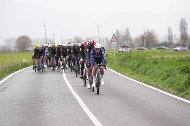 The pack rides during the 221-kilometer Stage 3 of the Tirreno-Adriatico cycling race from Cortona to Magliano de™ Marsi - Italy - Wednesday, March 11, 2026. - cycling .  Copyright: xMarcoxAlpozzi LaPressex