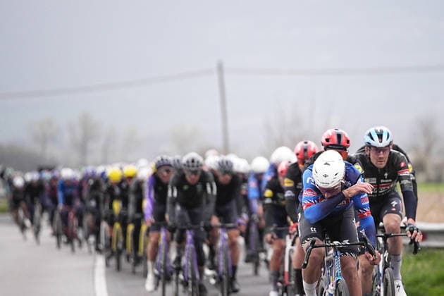 The pack rides during the 221-kilometer Stage 3 of the Tirreno-Adriatico cycling race from Cortona to Magliano de™ Marsi - Italy - Wednesday, March 11, 2026. - cycling .  Copyright: xMarcoxAlpozzi LaPressex