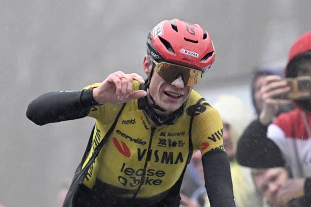 Paris Nice 2026 Stage 4 UCHON, FRANCE - MARCH 11 : Vingegaard Jonas (DEN) of Team Visma I Lease a Bike wins during stage 4 of the 84th edition of Paris - Nice an UCI World Tour 2.UWT cycling road race stage for Men Elite of 195 km with start in Bourges and finish in Uchon on March 11, 2026 in Uchon, France, 11 03 2026 ( Motordriver Guy De Vuyst - Uchon France  Copyright: xNicoxVereeckenx