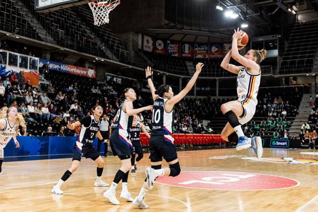 LYON-VILLEURBANNE, FRANCE - MARCH 11: Leonie Fiebich (Germany, 13) shoots the ball over Yoolim Kang (Republic of Korea, 10) during the FIBA Women™s World Cup Qualifying Tournament match between Germany vs. Republic of Korea at Astroballe on matchday 1 of the FIBA Women™s World Cup Qualifying Tournament on March 11, 2026 in Lyon-Villeurbanne, France. France Copyright: xSteffiexWunderlx