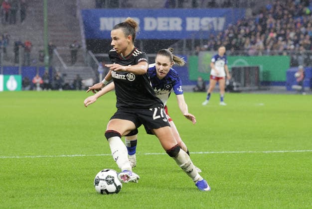 Ariana Caruso FC Bayern Muenchen Soccer, Season 2025 2026, Women, DFB Cup, Quarterfinals, Volksparkstadion Hamburg, Hamburger SV vs FC Bayern Muenchen DFL REGULATIONS PROHIBIT ANY USE OF PHOTOGRAPHS AS IMAGE SEQUENCES AND OR QUASI VIDEO