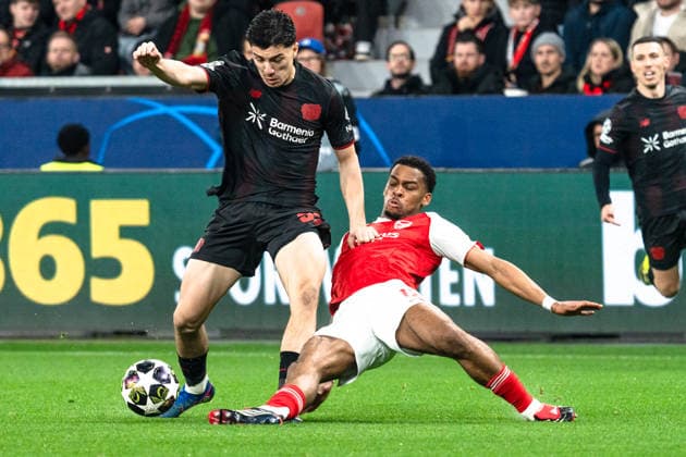 UEFA Champions League 2025 2026 Bayer 04 Leverkusen vs Arsenal, Round of 16 First Round, Wednesday, 11 03 2026 BayArena Nordrhein Westfalen, Germany Ibrahim Maza 30 Jurrien Timber Arsenal, 12 Duel duel Copyright: xCelinaxLeiersx