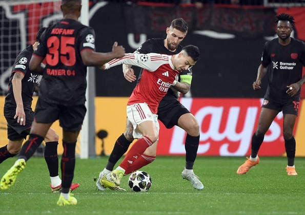 11 03 2026, xhbx, Football UEFA Champions League, Bayer 04 Leverkusen FC Arsenal London v l Gabriel Martinelli Arsenal London FC , Robert Andrich Bayer Leverkusen DFL DFB REGULATIONS PROHIBIT ANY USE OF PHOTOGRAPHS as IMAGE SEQUENCES and or QUASI VIDEO Leverkusen
