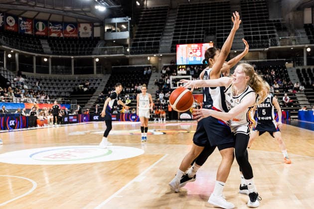 LYON-VILLEURBANNE, FRANCE - MARCH 11: Frieda Buehner (Bühner, Buhner Germany, 20) controls the ball against Jisu Park (Republic of Korea, 7) during the FIBA Women™s World Cup Qualifying Tournament match between Germany vs. Republic of Korea at Astroballe on matchday 1 of the FIBA Women™s World Cup Qualifying Tournament on March 11, 2026 in Lyon-Villeurbanne, France. France Copyright: xSteffiexWunderlx