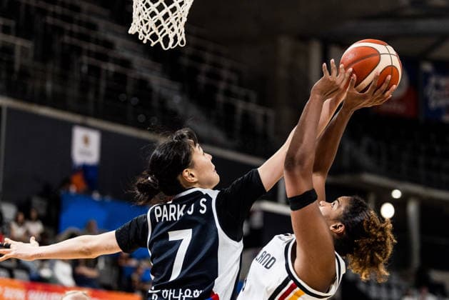 LYON-VILLEURBANNE, FRANCE - MARCH 11: Nyara Sabally (Germany, 8) shoots the ball against Jisu Park (Republic of Korea, 7) during the FIBA Women™s World Cup Qualifying Tournament match between Germany vs. Republic of Korea at Astroballe on matchday 1 of the FIBA Women™s World Cup Qualifying Tournament on March 11, 2026 in Lyon-Villeurbanne, France. France Copyright: xSteffiexWunderlx
