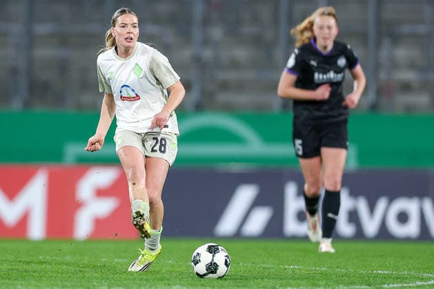 2026 03 11, Football, DFB Cup Women, SGS Essen SV Werder Bremen, Quarterfinals, Stadion an der Hafenstraße, Women, Season 2025 2026 Juliane Wirtz Werder Bremen 28 DFB regulations prohibit any use of photographs as image sequences and or quasi video Nordrhein Westfalen Germany
