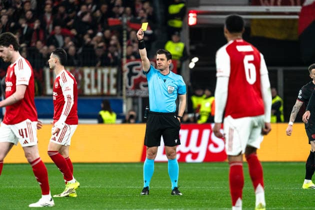 UEFA Champions League 2025 2026 Bayer 04 Leverkusen vs Arsenal, Round of 16 First Round, Wednesday, 11 03 2026 BayArena Nordrhein Westfalen, Germany Halil Umut Meler Referee Yellow card Gabriel Martinelli Arsenal, 11 Copyright: xCelinaxLeiersx