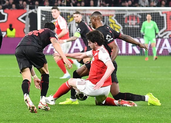 11 03 2026, xhbx, Football UEFA Champions League, Bayer 04 Leverkusen FC Arsenal London v l Declan Rice Arsenal London FC DFL DFB REGULATIONS PROHIBIT ANY USE OF PHOTOGRAPHS as IMAGE SEQUENCES and or QUASI VIDEO Leverkusen