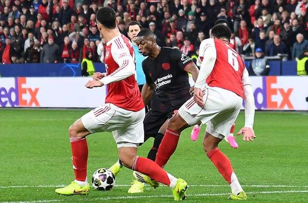 11 03 2026, xhbx, Football UEFA Champions League, Bayer 04 Leverkusen FC Arsenal London v l William Saliba Arsenal London FC , Christian Kofane Bayer Leverkusen , Gabriel Magalhaes Arsenal London FC DFL DFB REGULATIONS PROHIBIT ANY USE OF PHOTOGRAPHS as IMAGE SEQUENCES and or QUASI VIDEO Leverkusen