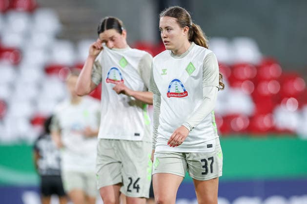 2026 03 11, Football, DFB Cup Women, SGS Essen SV Werder Bremen, Quarterfinals, Stadion an der Hafenstraße, Women, Season 2025 2026 Mara Alber Werder Bremen 37 disappointed Disappointment DFB regulations prohibit any use of photographs as image sequences and or quasi video North Rhine-Westphalia Germany