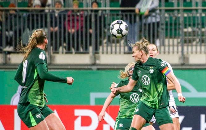 Germany Soccer DFB Pokal Women 2025 2026, Quarterfinal VfL Wolfsburg vs Eintracht Frankfurt AOK Stadion Wolfsburg Alexandra Popp VfL Wolfsburg Women, 11 Wolfsburg Copyright: xAymanxAlahmedx