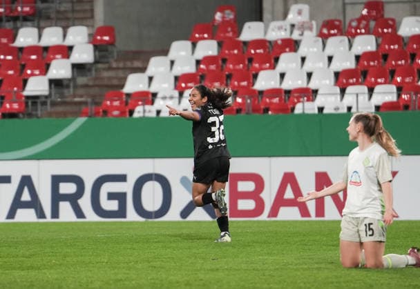Germany DFB Pokal Women 2025 2026, SGS Essen vs SV Werder Bremen, Wednesday 11 03 2026 Stadion an der Hafenstraße Nordrhein Westfalen, Germany Goal to 1 0 by Ella Touon SGS Essen, 32 Cheers Joy Emotions Goal celebration Copyright: xMerlexKölkingx
