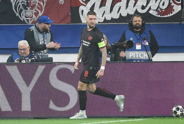 11 03 2026, xhbx, Football UEFA Champions League, Bayer 04 Leverkusen FC Arsenal London v l Torjubel, Goal celebration, celebrate the goal 1 0 by Robert Andrich Bayer Leverkusen DFL DFB REGULATIONS PROHIBIT ANY USE OF PHOTOGRAPHS as IMAGE SEQUENCES and or QUASI VIDEO Leverkusen