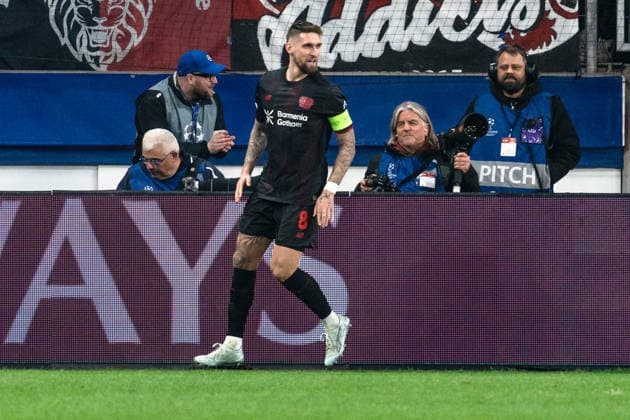 UEFA Champions League 2025 2026 Bayer 04 Leverkusen vs Arsenal, Round of 16 First Round, Wednesday, 11 03 2026 BayArena Nordrhein Westfalen, Germany Goal for 1 0 by Robert Andrich 8 Cheers Joy Emotions Goal celebration Copyright: xCelinaxLeiersx