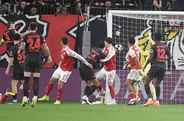 11 03 2026, xhbx, Football UEFA Champions League, Bayer 04 Leverkusen FC Arsenal London v l Goal scored, Goal to 1 0 by Robert Andrich Bayer Leverkusen DFL DFB REGULATIONS PROHIBIT ANY USE OF PHOTOGRAPHS as IMAGE SEQUENCES and or QUASI VIDEO Leverkusen