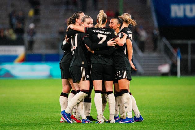 DFB Pokal Frauen Hamburger SV vs FC Bayern München,11 03 2026 TOR, JUBEL zum 0 2 durch Franziska Kett FC Bayern München, 20 Fußball, DFB Pokal Frauen, Viertelfinale Hamburger SV vs FC Bayern München am 11 03 2026 im Volksparkstadion, Hamburg DFB REGULATIONS PROHIBIT ANY USE OF PHOTOGRAPHS AS IMAGE SEQUENCES AND OR QUASI VIDEO Copyright: xBEAUTIFULxSPORTS Tonhäuserx