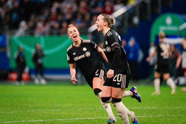 DFB Pokal Women Hamburger SV vs FC Bayern München,11 03 2026 GOAL, CHEER for 0 2 by Franziska Kett FC Bayern München, 20 together with Giulia Gwinn FC Bayern München, 7 Soccer, DFB Pokal Women, Quarterfinal Hamburger SV vs FC Bayern München on 11 03 2026 at Volksparkstadion, Hamburg DFB REGULATIONS PROHIBIT ANY USE OF PHOTOGRAPHS AS IMAGE SEQUENCES AND OR QUASI VIDEO Copyright: xBEAUTIFULxSPORTS Tonhäuserx